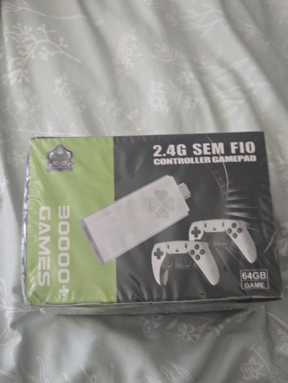 Wireless 2.4G Gamepad Adapter with White Controllers - 64GB Preloaded